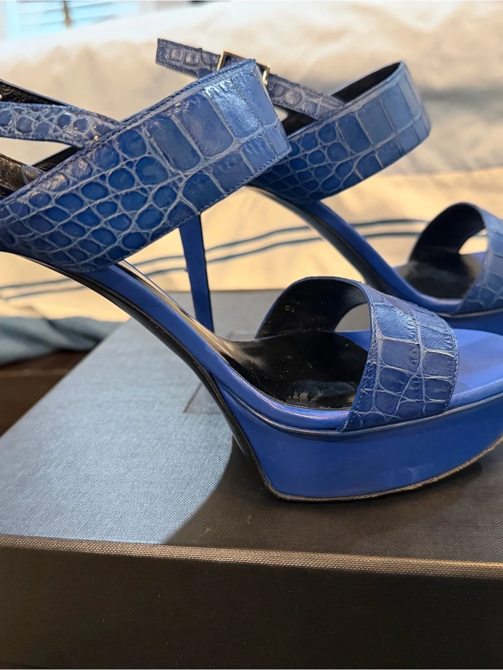 Yves Saint Laurent Cobalt Blue Croc-Embossed Platform Sandals size 38